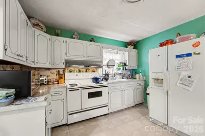 4206 Tipperary Place, Charlotte, NC 28215 - Photo 11