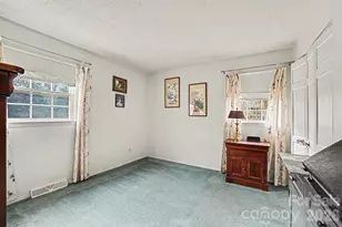 4206 Tipperary Pl, Charlotte, NC 28215 - Photo 17