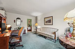 4206 Tipperary Pl, Charlotte, NC 28215 - Photo 13