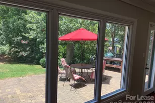 3922 Fellsway Rd, Charlotte, NC 28209 - Photo 13