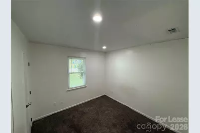 6832 Delta Lake Drive, Charlotte, NC 28215 - Photo 5