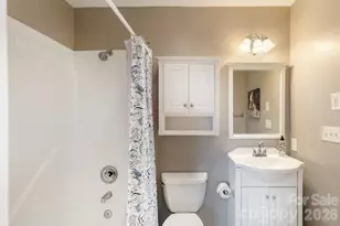 321 Britton Creek Dr, Hendersonville, NC 28791 - Photo 17