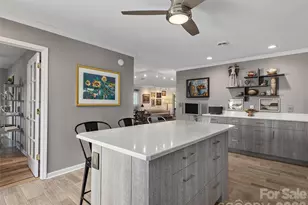 321 Britton Creek Dr, Hendersonville, NC 28791 - Photo 3