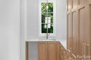 1650 Maryland Ave, Charlotte, NC 28209 - Photo 5