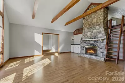 1750 10th Street Court NW, Hickory, NC 28601 - Photo 7