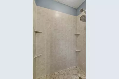 1750 10th Street Court NW, Hickory, NC 28601 - Photo 19