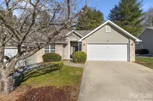 88 Wiltshire Cir, Fletcher, NC 28732 - Photo 1