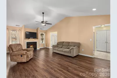 88 Wiltshire Circle, Fletcher, NC 28732 - Photo 3