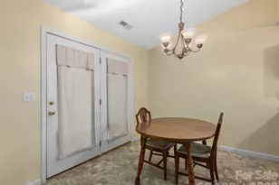 88 Wiltshire Cir, Fletcher, NC 28732 - Photo 5