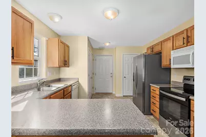 88 Wiltshire Circle, Fletcher, NC 28732 - Photo 9