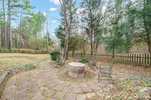 9500 Kent Village Dr, Charlotte, NC 28269 - Photo 7