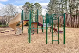 9500 Kent Village Dr, Charlotte, NC 28269 - Photo 39