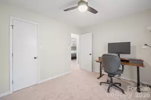 9500 Kent Village Dr, Charlotte, NC 28269 - Photo 31