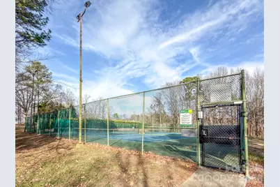 9500 Kent Village Drive, Charlotte, NC 28269 - Photo 41