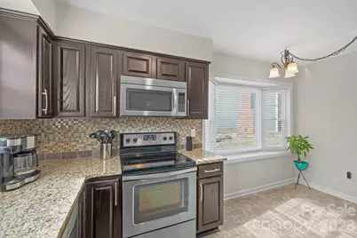 9500 Kent Village Drive, Charlotte, NC 28269 - Photo 21