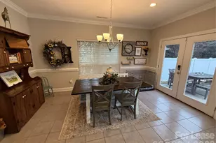 8708 Aspinwall Dr, Charlotte, NC 28216 - Photo 13