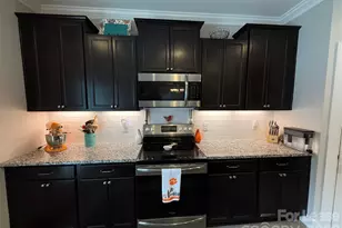 8708 Aspinwall Dr, Charlotte, NC 28216 - Photo 11