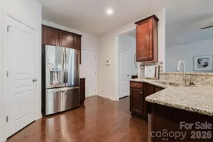 2215 Whitford Ln, Charlotte, NC 28210 - Photo 11