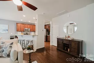 2215 Whitford Ln, Charlotte, NC 28210 - Photo 7