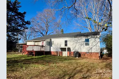 2145 14th Avenue SW, Hickory, NC 28602 - Photo 3