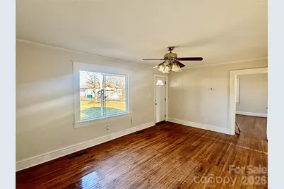 2145 14th Avenue SW, Hickory, NC 28602 - Photo 5