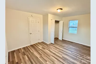 2145 14th Avenue SW, Hickory, NC 28602 - Photo 9