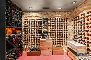 4231 Fox Brook Ln, Charlotte, NC 28211 - Photo 15