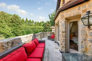 4231 Fox Brook Ln, Charlotte, NC 28211 - Photo 35