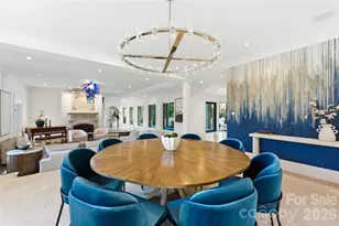 4231 Fox Brook Ln, Charlotte, NC 28211 - Photo 11