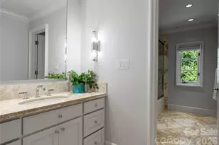 4231 Fox Brook Ln, Charlotte, NC 28211 - Photo 31