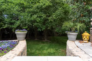 4231 Fox Brook Ln, Charlotte, NC 28211 - Photo 41