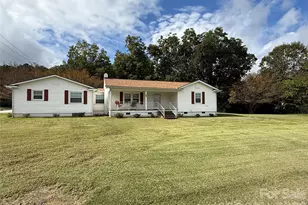 168 Walker St, Columbus, NC 28722 - Photo 1