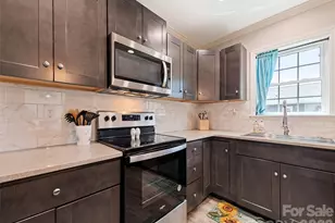 721 Camelot Dr, Waynesville, NC 28786 - Photo 17