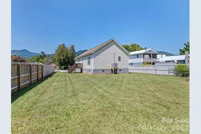721 Camelot Drive, Waynesville, NC 28786 - Photo 5