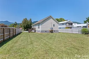 721 Camelot Dr, Waynesville, NC 28786 - Photo 5