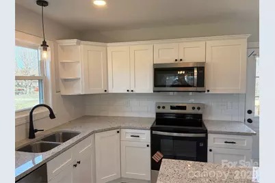 139 Donna Lane, Statesville, NC 28625 - Photo 5