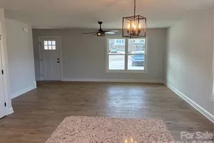 139 Donna Ln, Statesville, NC 28625 - Photo 5