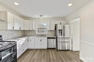 4008 Dunwoody Dr, Charlotte, NC 28215 - Photo 7