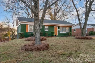 621 Reeves Court, Charlotte, NC 28208 - Photo 1