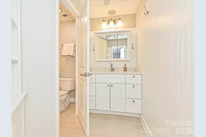 4611 Hedgemore Drive #J, Charlotte, NC 28209 - Photo 17