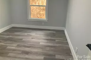 30 Parker Dr, Candler, NC 28715 - Photo 17