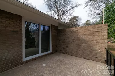 533 Blendwood Drive, Charlotte, NC 28215 - Photo 9