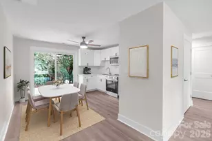 533 Blendwood Dr, Charlotte, NC 28215 - Photo 3