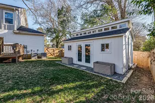 1516 Princess Pl, Charlotte, NC 28208 - Photo 33