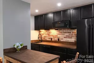 187 Pine Village Ln, Blowing Rock, NC 28605 - Photo 21