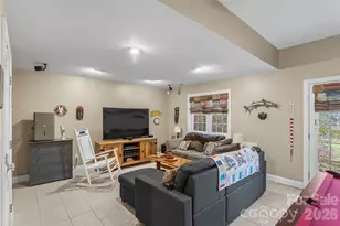 1726 Waterford Way, Morganton, NC 28655 - Photo 17