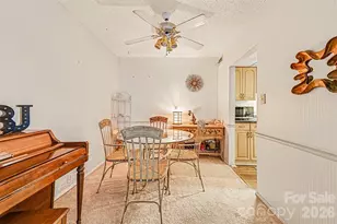 7031 Stonington Ln, Charlotte, NC 28227 - Photo 3