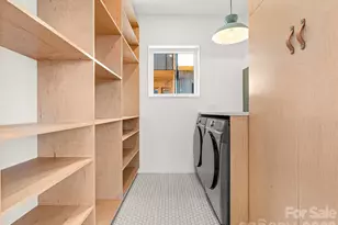 171 Houston Pl, Asheville, NC 28801 - Photo 11