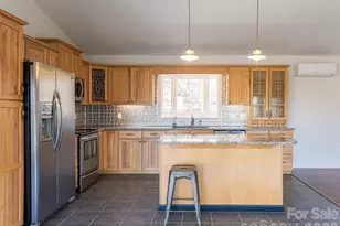 97 Upper Moffitt Rd, Asheville, NC 28805 - Photo 17