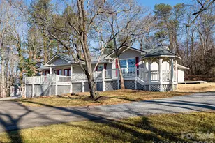 97 Upper Moffitt Rd, Asheville, NC 28805 - Photo 1